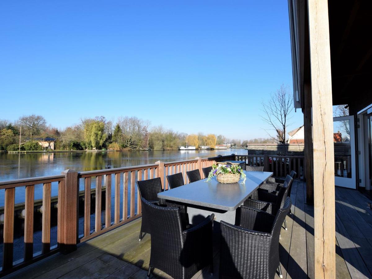 Luxurious Villa With Private Garden In Kaag Esterno foto